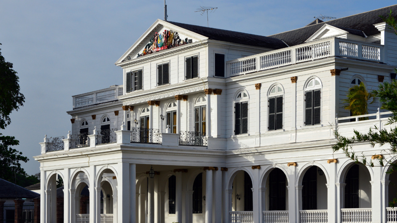 Suriname: Desi desists?